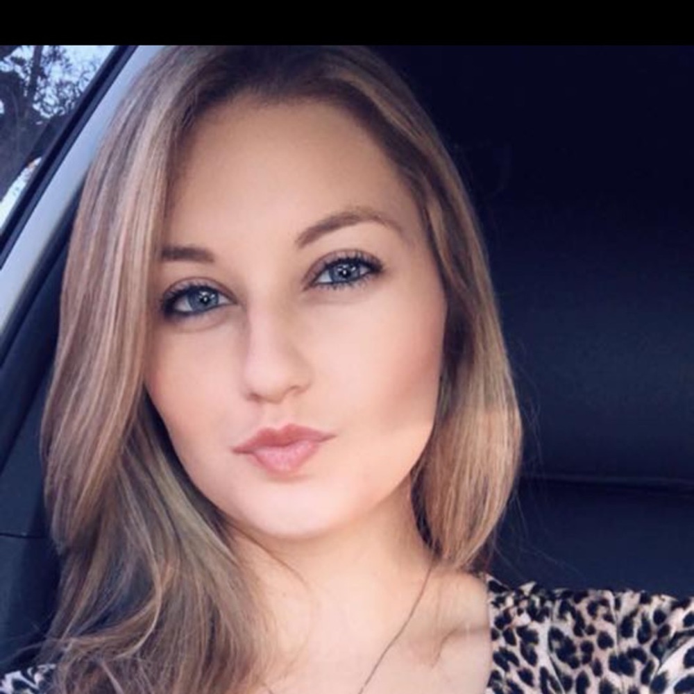 Meet your Posher, Tiffany